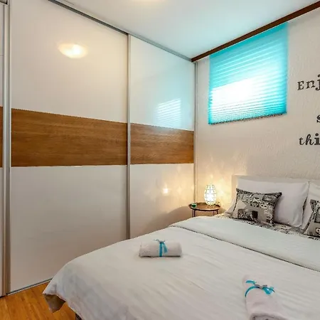 Apartment Fuer 6 Personen Ca 55 Qm In Crikvenica, Kvarner Bucht Und Umgebung - B51593